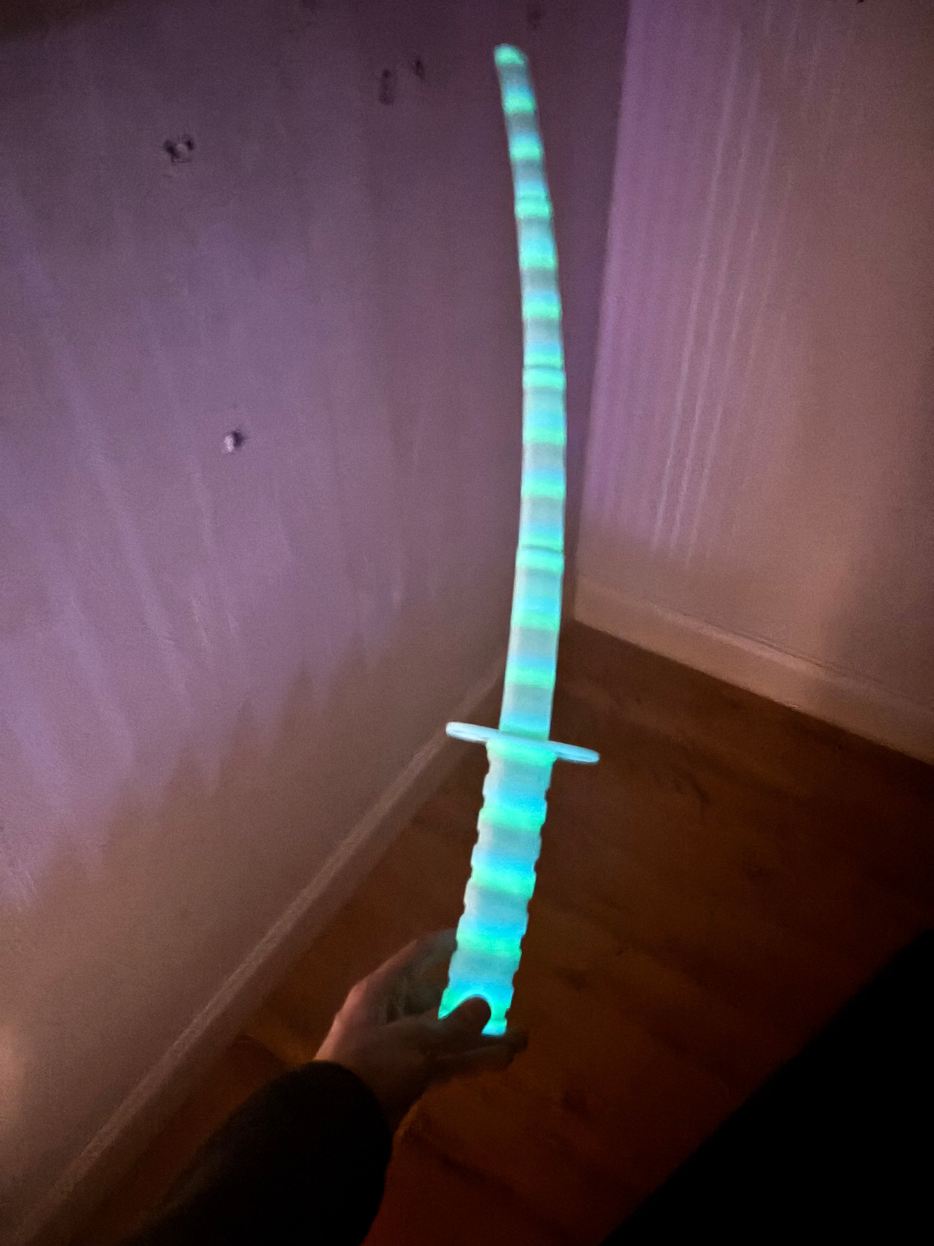 Customizable telescopic Sword
